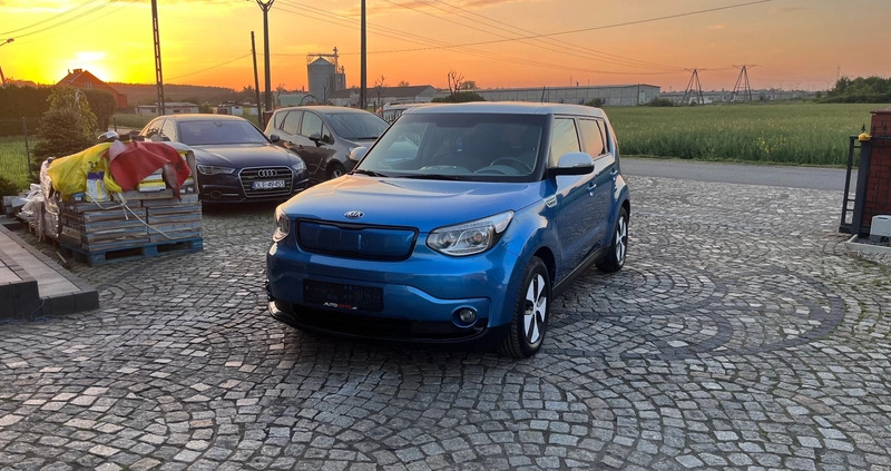 Kia Soul cena 31900 przebieg: 125000, rok produkcji 2015 z Prochowice małe 781